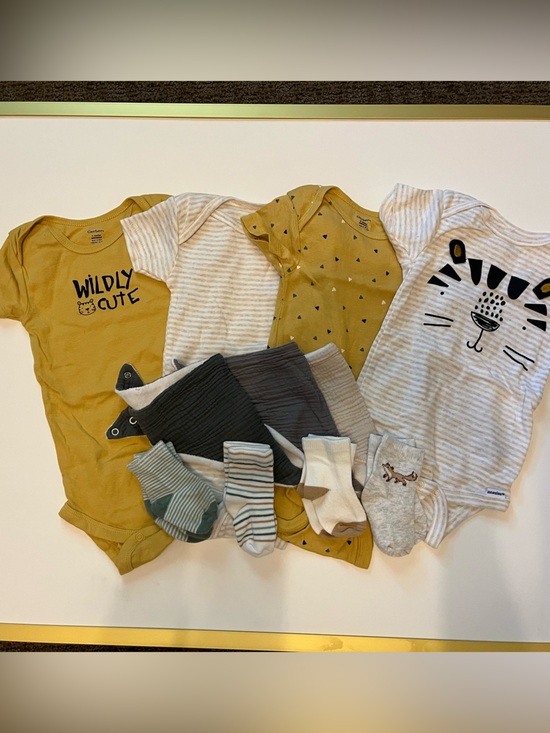 Gerber Other - 12 month Gerber onsie, sock, and bib set.